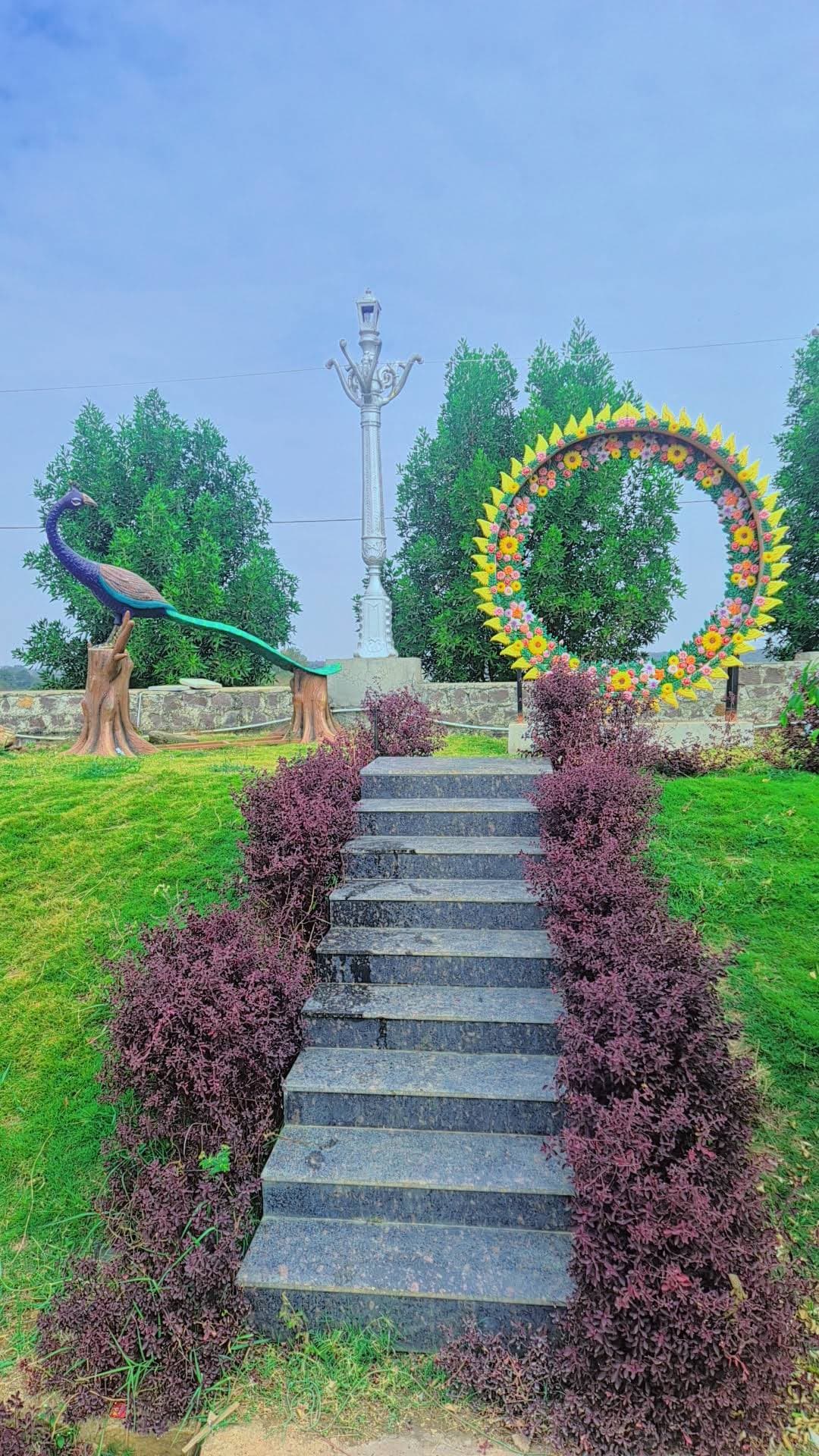 Landscaped garden at Heavens Luxury Lakeview Resort